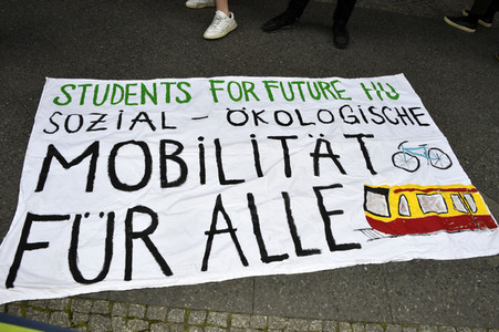 Protestaktion von 'Fridays for Future' in Berlin