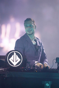 Sefa Piano Show und Live Performance in Köln