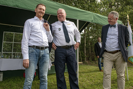 Ministerpräsident Michael Kretschmer zu Besuch bei Polizei-Reiterstaffel in Radeberg