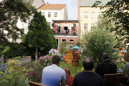 Balkonkonzert von Band Colour the Sky in Görlitz