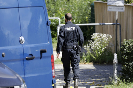 Ermittlungen des BKA im Fall Maddie McCann in einem Schrebergarten in Seelze