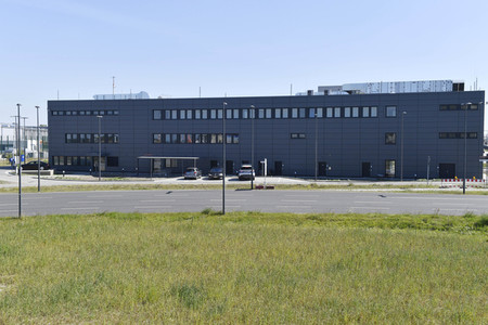 Fototermin zur Fertigstellung des Dienstgebäudes der Bundespolizei am BER in Berlin