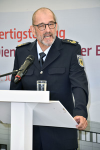 Fototermin zur Fertigstellung des Dienstgebäudes der Bundespolizei am BER in Berlin