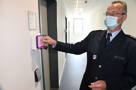 Fototermin zur Fertigstellung des Dienstgebäudes der Bundespolizei am BER in Berlin