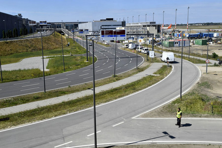 Fototermin zur Fertigstellung des Dienstgebäudes der Bundespolizei am BER in Berlin