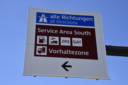 Fototermin zur Fertigstellung des Dienstgebäudes der Bundespolizei am BER in Berlin