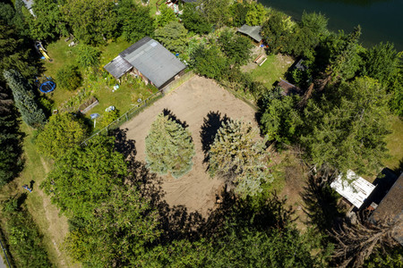 Garten des Verdächtigen im Vermisstenfall Maddie McCann in Seelze