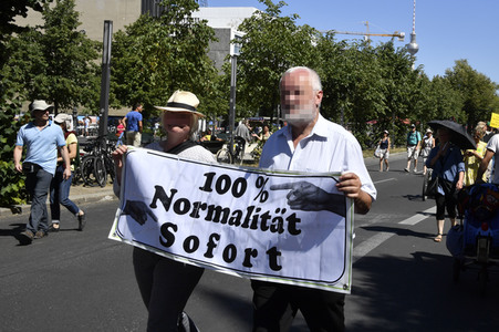 Protest gegen Corona-Maßnahmen in Berlin