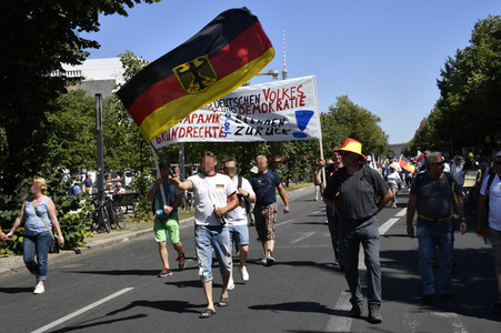Protest gegen Corona-Maßnahmen in Berlin