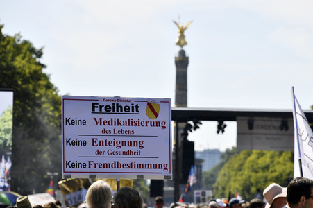 Protest gegen Corona-Maßnahmen in Berlin