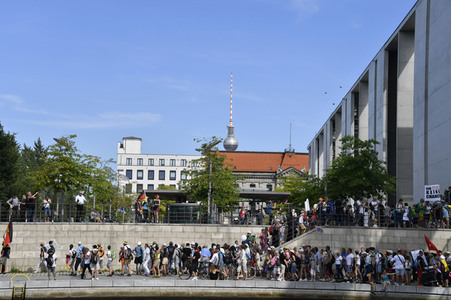 Protest gegen Corona-Maßnahmen in Berlin