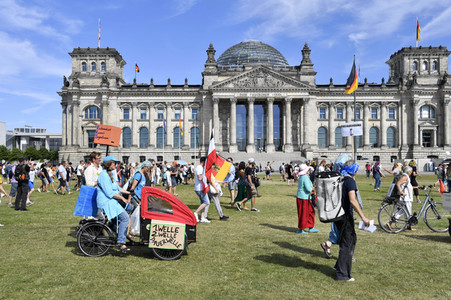 Protest gegen Corona-Maßnahmen in Berlin