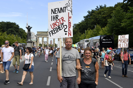 Protest gegen Corona-Maßnahmen in Berlin