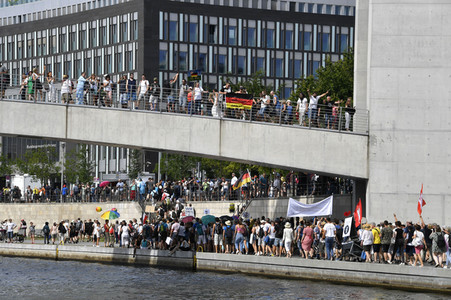 Protest gegen Corona-Maßnahmen in Berlin