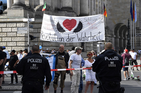 Protest gegen Corona-Maßnahmen in Berlin