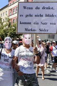 Protest gegen Corona-Maßnahmen in Berlin