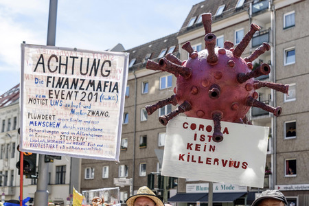 Protest gegen Corona-Maßnahmen in Berlin