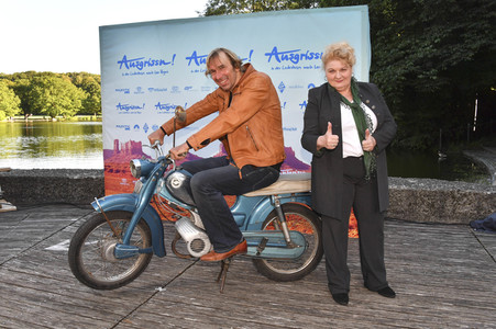 Filmpremiere 'Ausgrissn! - In der Lederhosn nach Las Vegas' in München