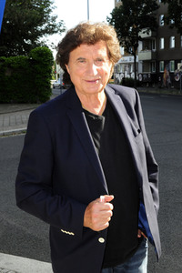 Ankünfte zur Aufzeichnung der TV Show 'Die Roland Kaiser Show: Liebe kann uns retten' in Leipzig