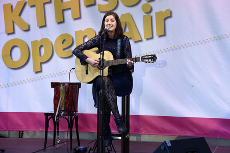 Auftritt von Claudia Pichler in Haar