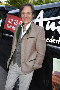 Filmpremiere 'Ausgrissn! In der Lederhosn nach Las Vegas' in Erding