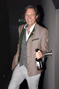 Filmpremiere 'Ausgrissn! In der Lederhosn nach Las Vegas' in Erding