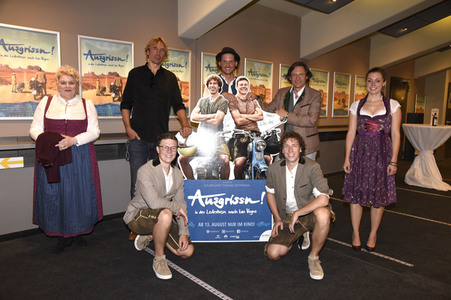 Filmpremiere 'Ausgrissn! In der Lederhosn nach Las Vegas' in Erding