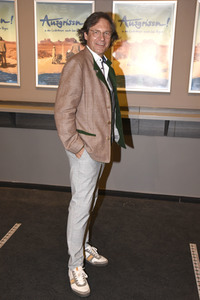 Filmpremiere 'Ausgrissn! In der Lederhosn nach Las Vegas' in Erding