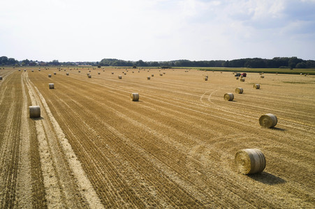 Strohballenpressen bei Altwarmbüchen
