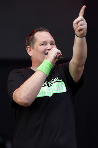 Konzert von Mia Julia Brückner in Bonn