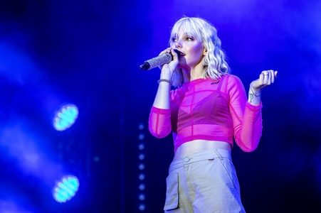 Konzert von Lina Larissa Strahl in Erfurt