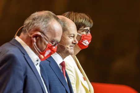 Pressekonferenz zur Nominierung von Olaf Scholz als Kanzlerkandidat in Berlin