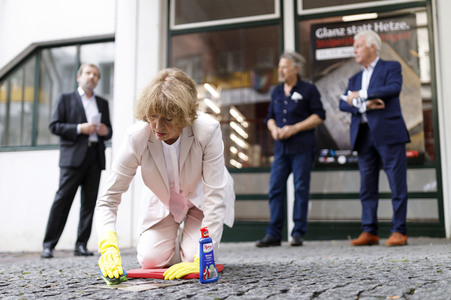 Aktion 'Glanz statt Hetze' in Köln