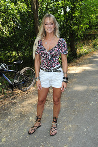 Aufzeichnung der TV-Show 'Schlagerlagerfeuer - Die Strandparty 2020' in Halle