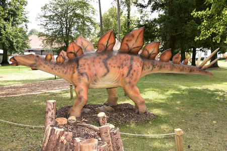 Familien-Erlebnis-Park Dinoland in Tüßling