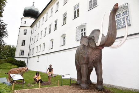 Familien-Erlebnis-Park Dinoland in Tüßling