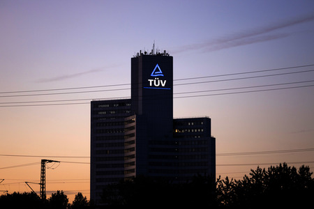 Symbolfoto TÜV Rheinland