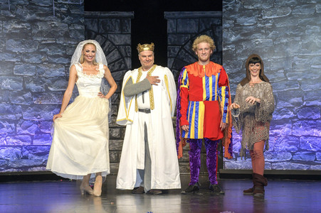 Medienpremiere 'Monty Python’s Spamalot - die Suche nach dem heiligen Gral' in Berlin