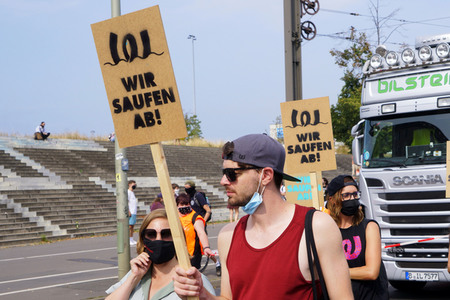 Demonstration 'Rettet die Veranstaltungsbranche' in Berlin