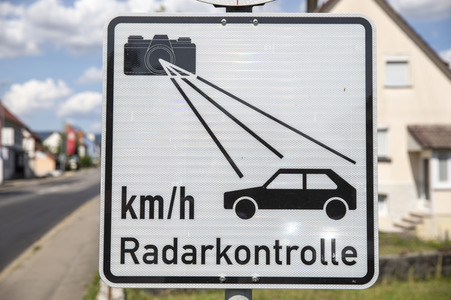 Symbolfoto Geschwindigkeitskontrolle