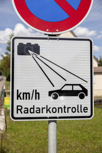 Symbolfoto Geschwindigkeitskontrolle