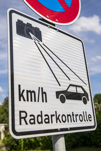 Symbolfoto Geschwindigkeitskontrolle