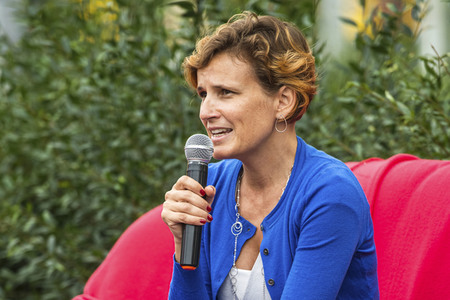 Katja Kipping beim Talk 'Das Rote Wohnzimmer' in Dresden