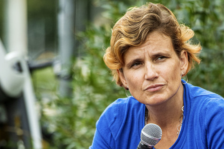 Katja Kipping beim Talk 'Das Rote Wohnzimmer' in Dresden