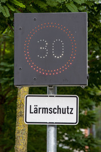 Symbolfoto LED-Verkehrsschild