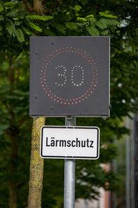 Symbolfoto LED-Verkehrsschild