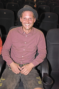 Preview 'Ausgrissn! In der Lederhosn nach Las Vegas' in München