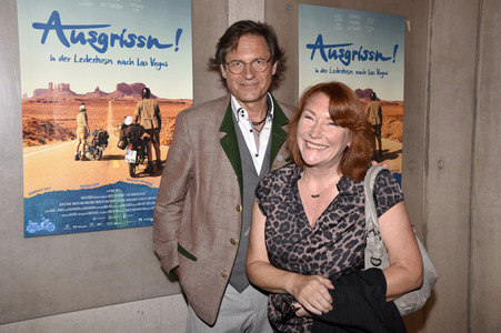 Preview 'Ausgrissn! In der Lederhosn nach Las Vegas' in München