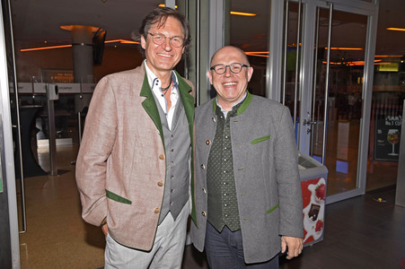 Preview 'Ausgrissn! In der Lederhosn nach Las Vegas' in München