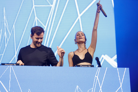 Konzert von Glasperlenspiel in Bonn